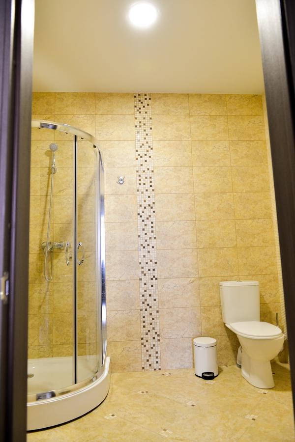 Grad Hotel Ashmyany Luaran gambar
