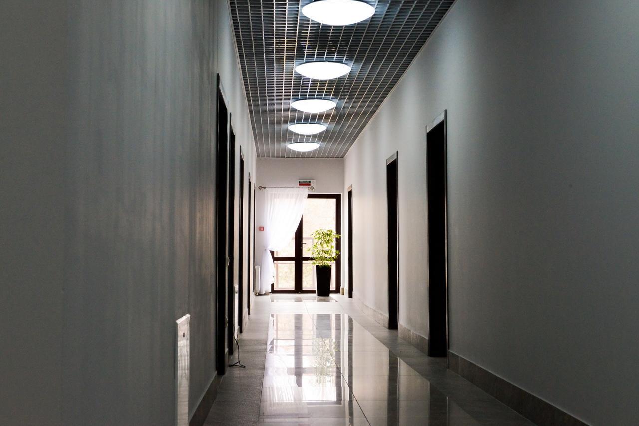 Grad Hotel Ashmyany Luaran gambar