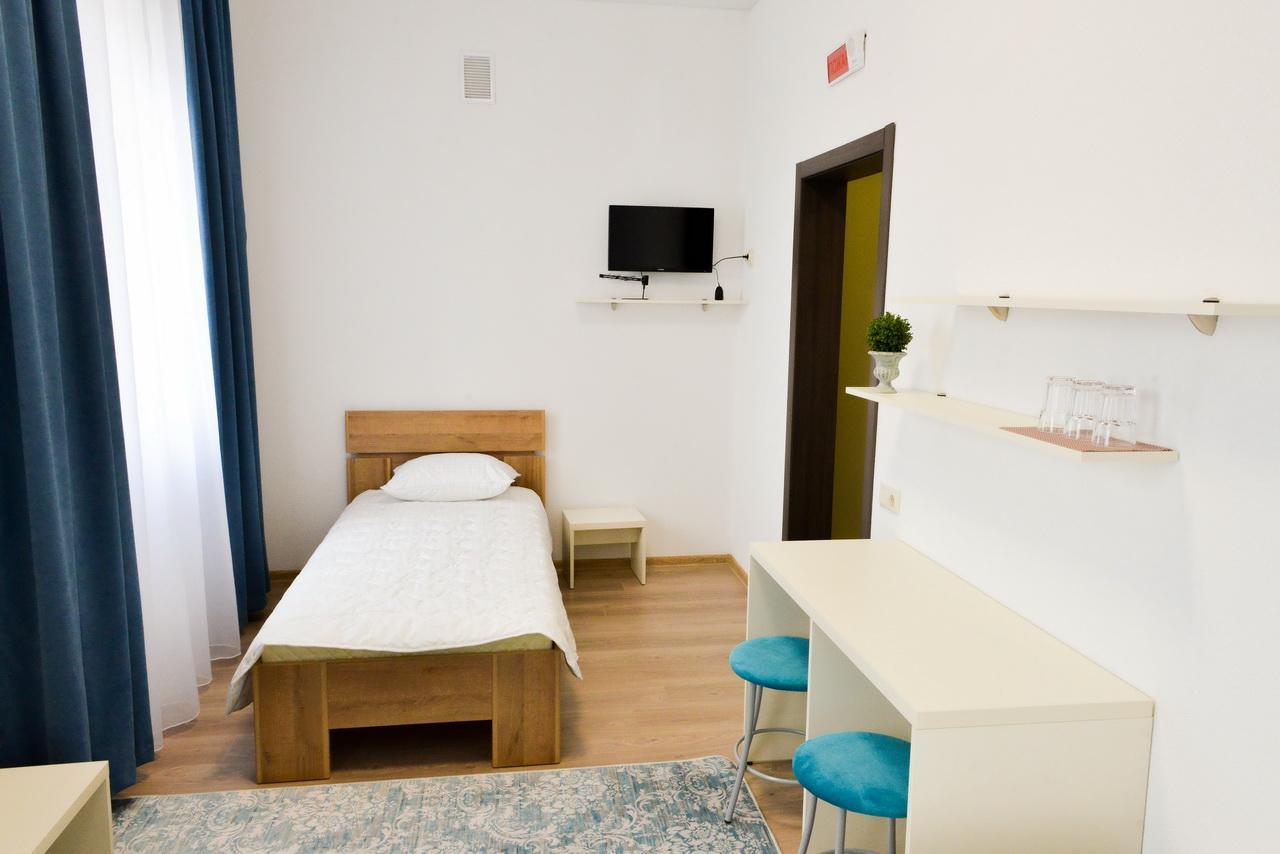 Grad Hotel Ashmyany Luaran gambar