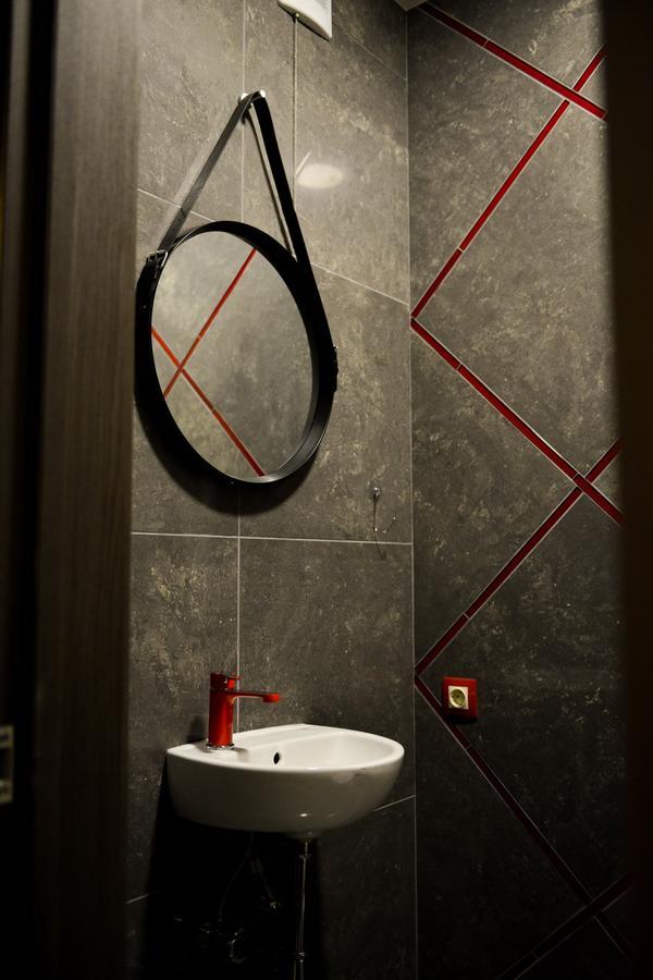 Grad Hotel Ashmyany Luaran gambar
