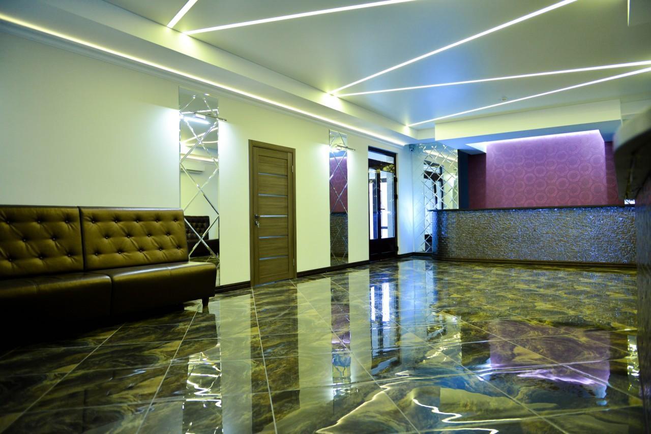 Grad Hotel Ashmyany Luaran gambar